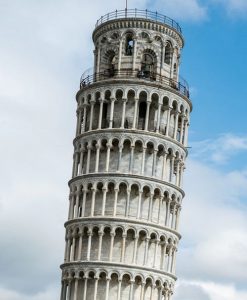 Hyrbil & biluthyrning i Pisa