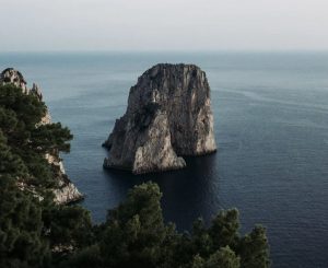 Hyrbil & biluthyrning på Capri